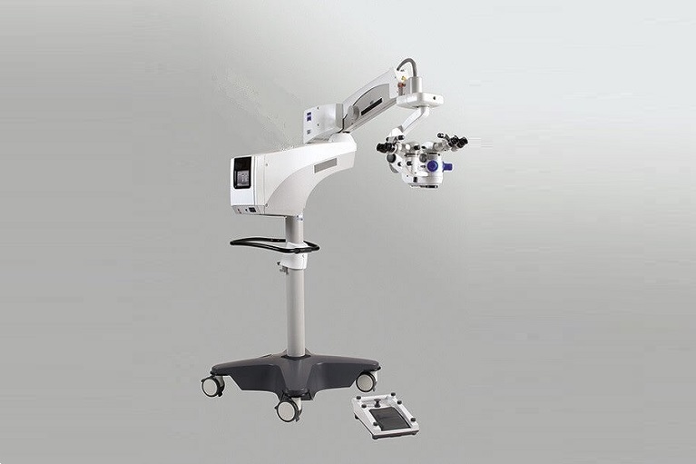 手術顕微鏡 OPMI Lumera 700